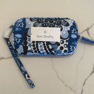 Brand New “Blue Star Medallion” Vera Bradley Wristlet